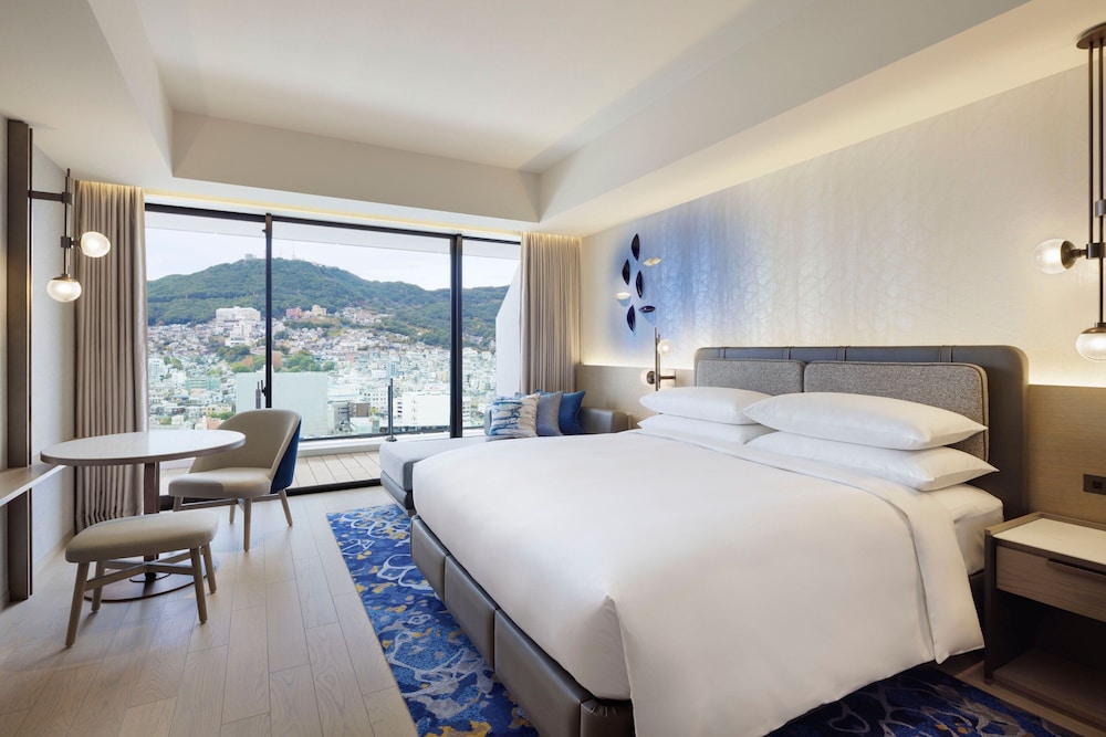 Premium, King Bed, Balcony