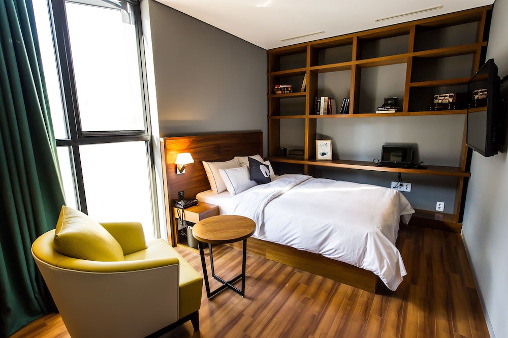 Hotel the Designers Jongno 11/68