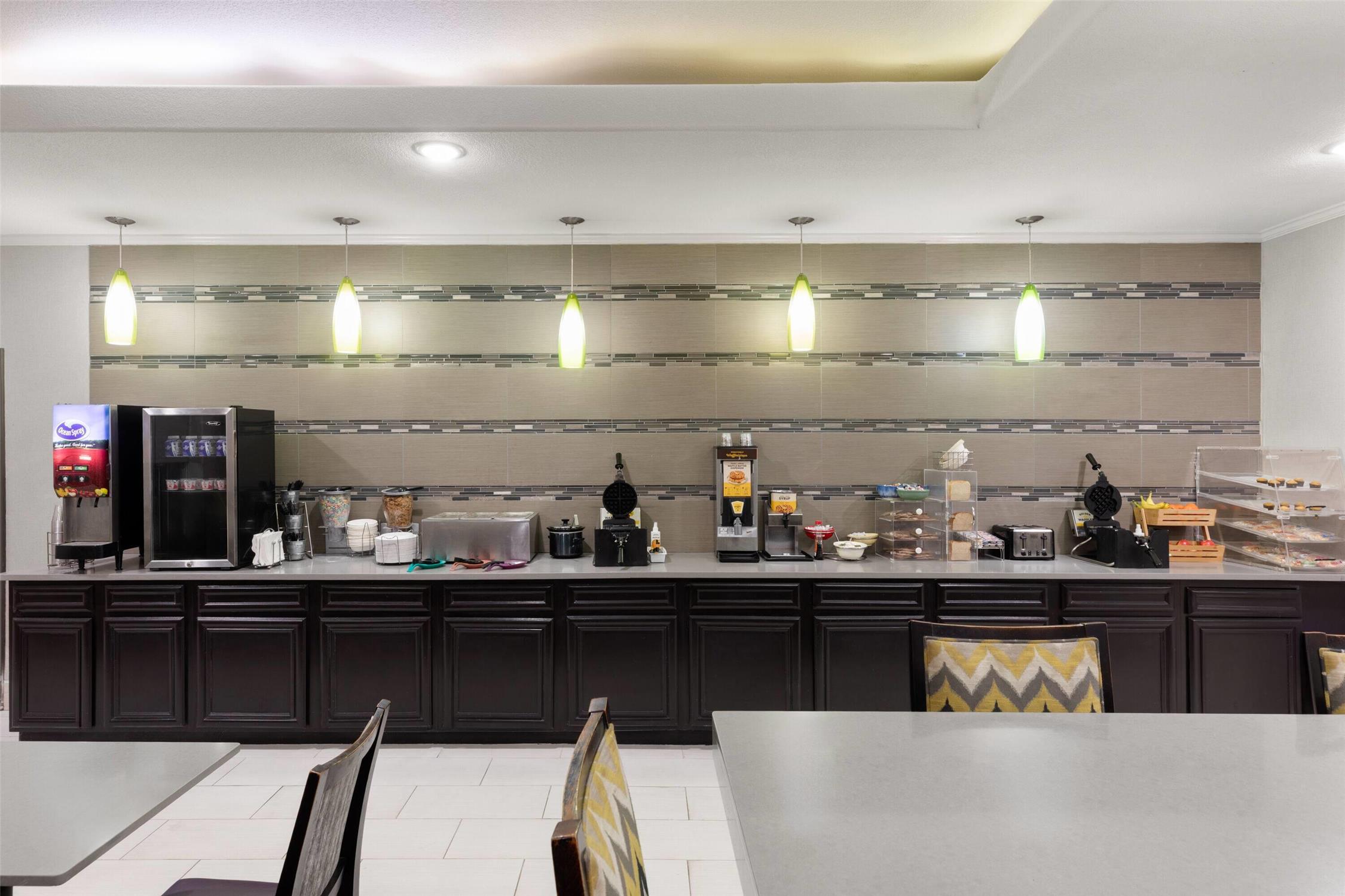 La Quinta Inn & Suites by Wyndham Kyle - Austin South 43/61