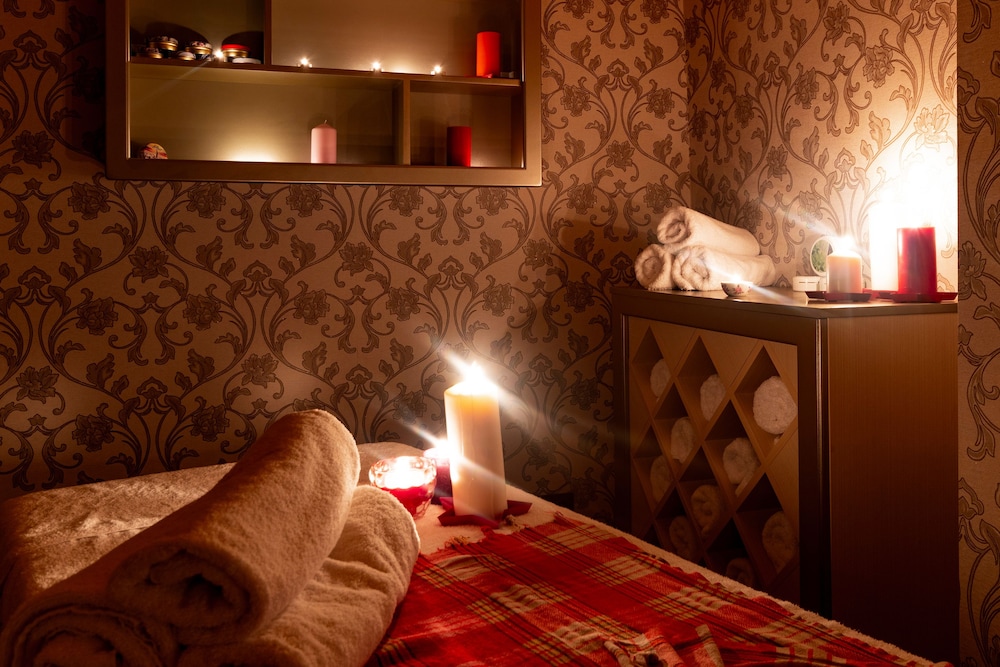 Antusa Design Hotel and Spa 18/65