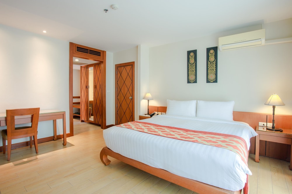 1 BEDROOM, ROYAL, EXECUTIVE, SUITE