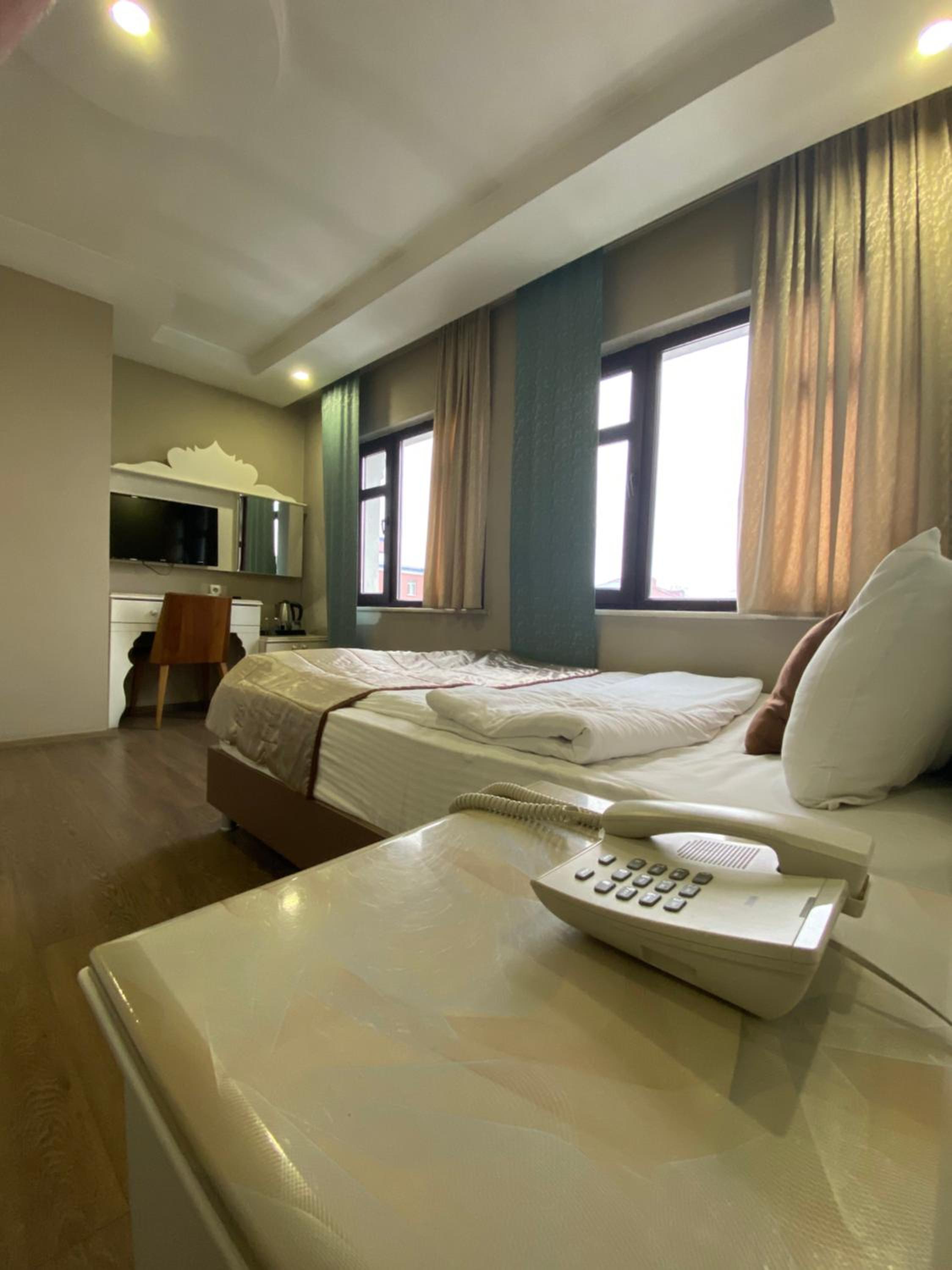 Standard, Single, Kent Ani Hotel 4/6