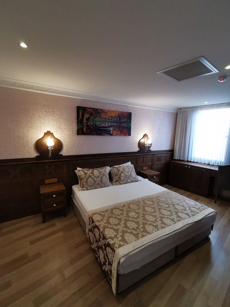 Perapolis Hotel 14/66