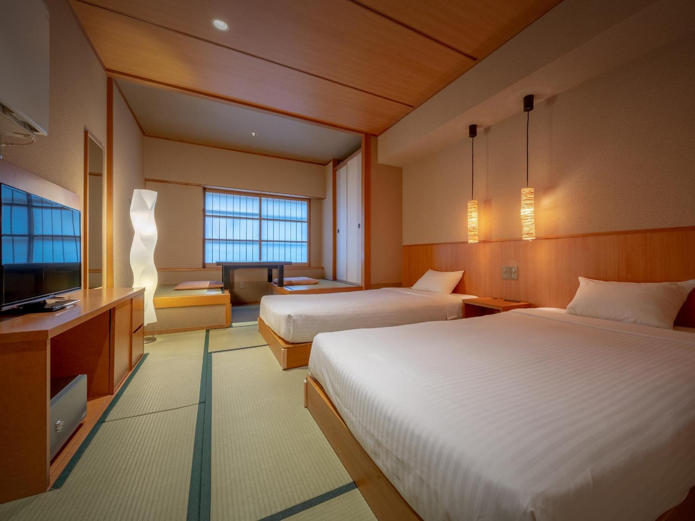 Standard, Twin Beds