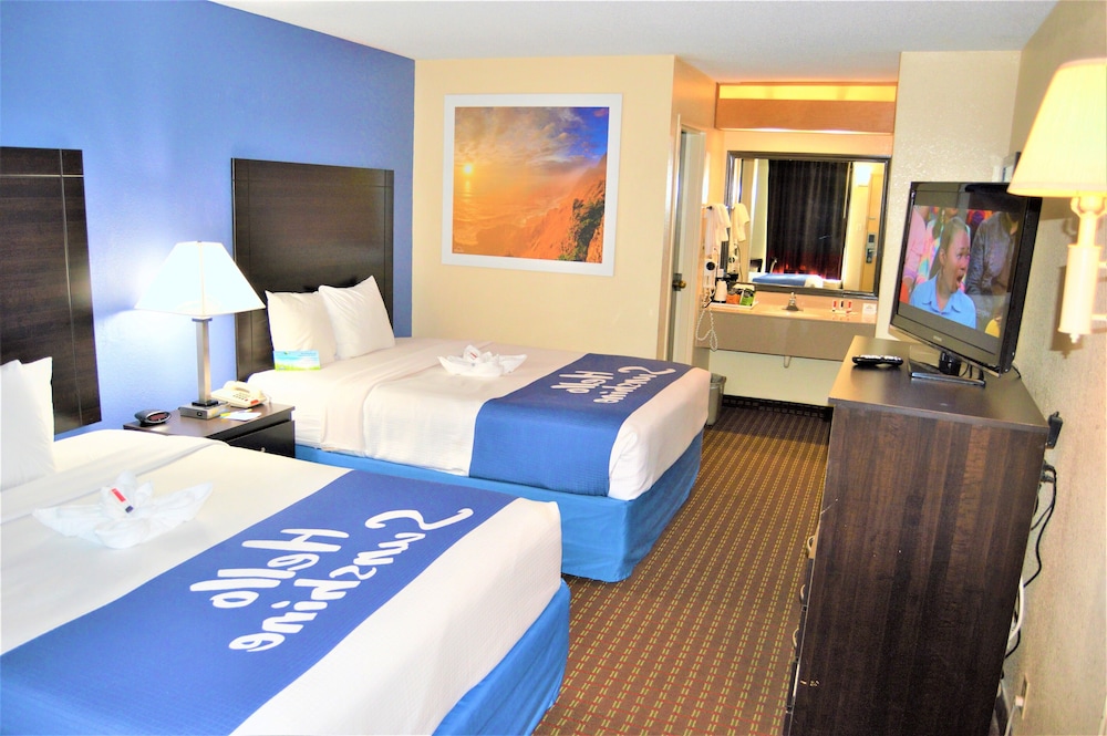 Days Inn by Wyndham Easley/Greenville/Clemson Area 20/38