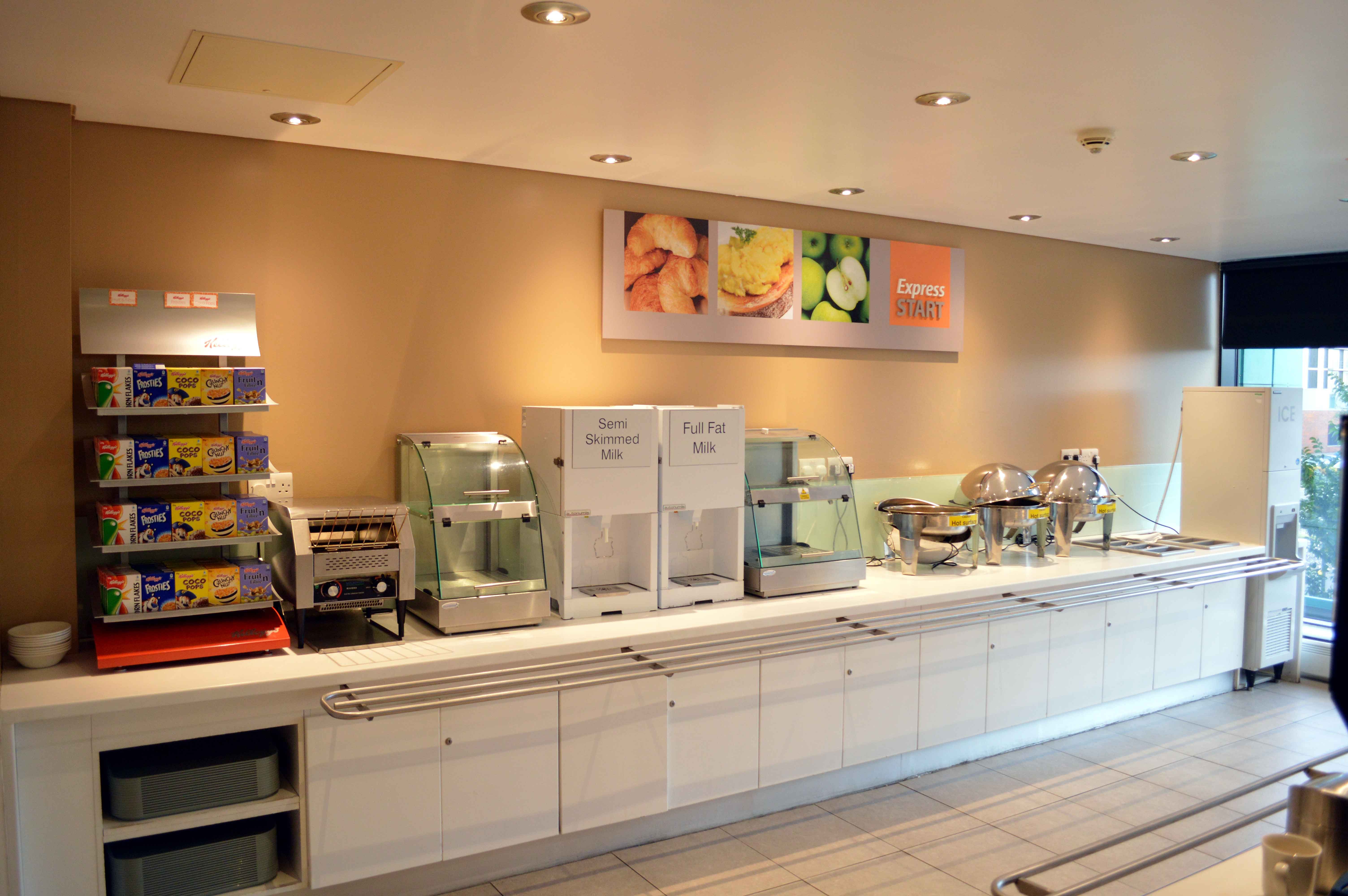 Holiday Inn Express Dundee 44/51
