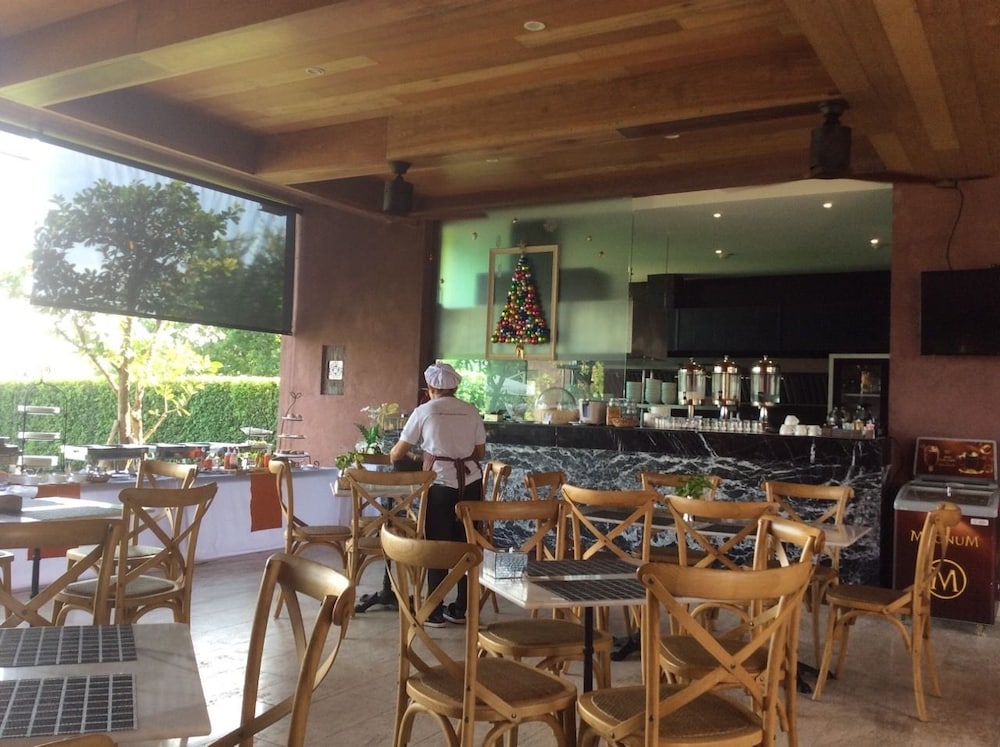 The Glory River Kwai Hotel 39/50