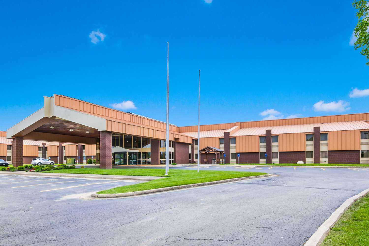 Quality Inn and Suites Florence Cincinnati South 48/48