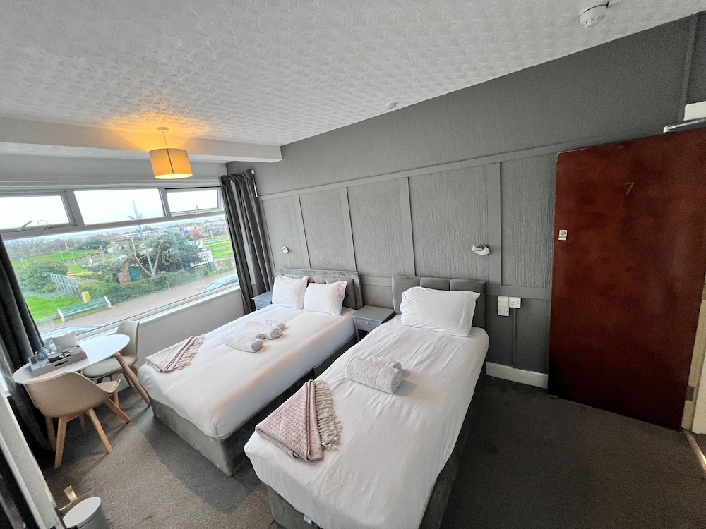 OYO Harbour Hotel 10/61