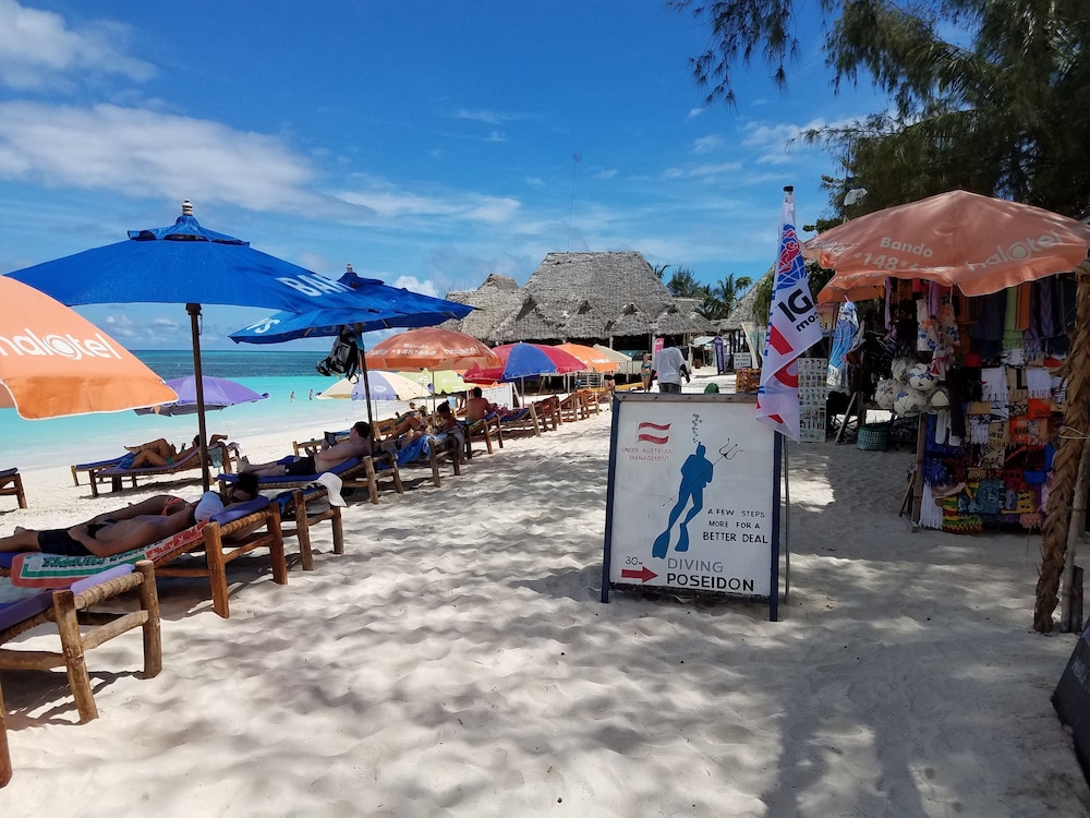 Baraka Beach Bungalows 12/34