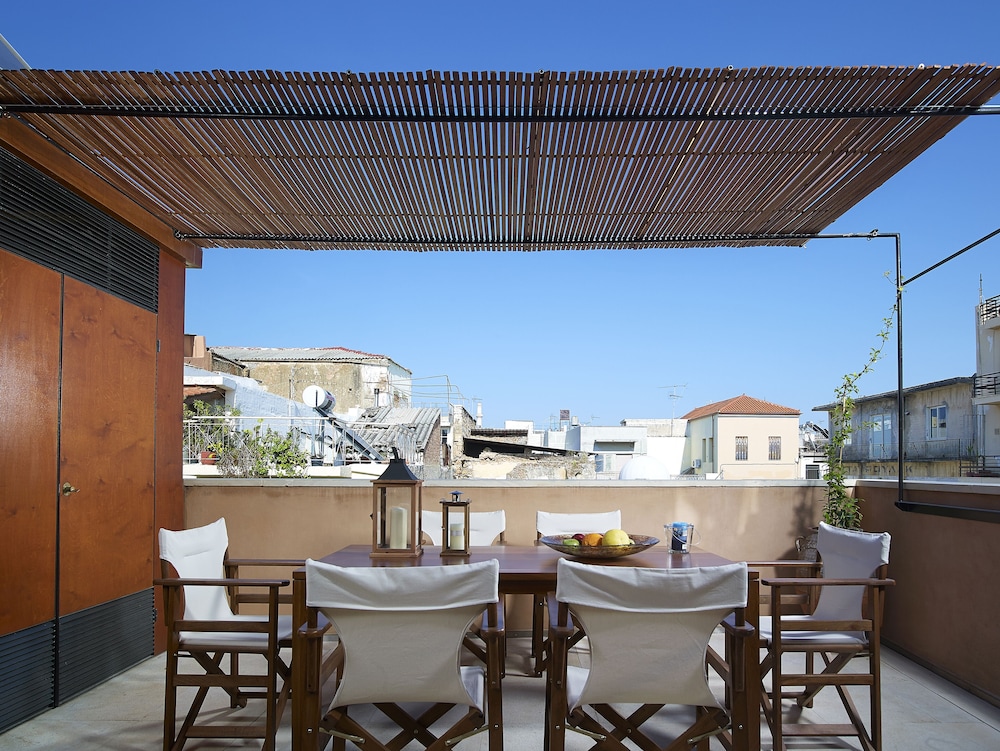 Dorotheou House 22/27