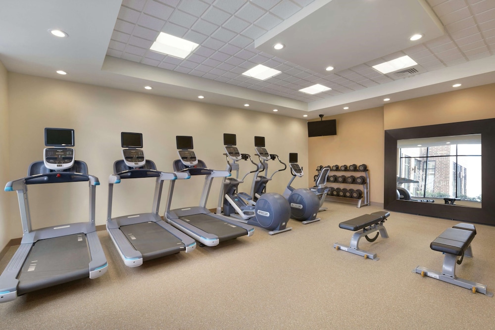 Hilton Garden Inn Pittsburgh Airport South - Robinson Mall 20/48