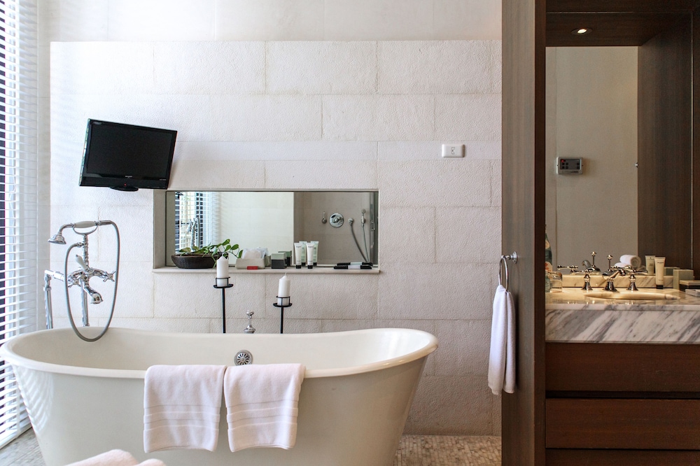 Grand Hyatt Erawan Bangkok 66/76