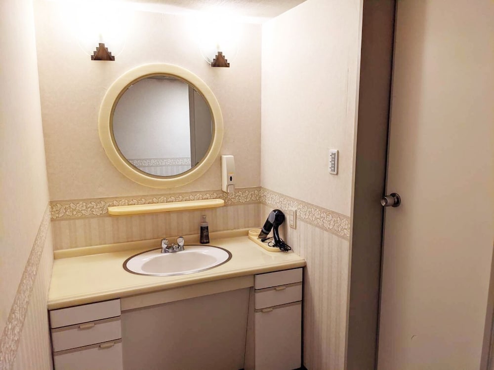 Hotel New Century 29/70
