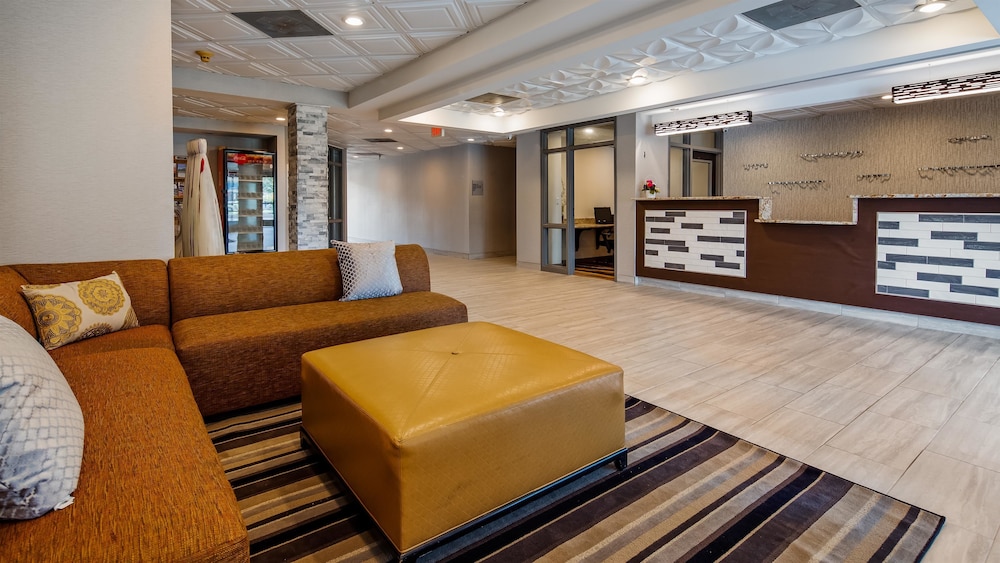 Best Western Knoxville Suites - Downtown 31/39