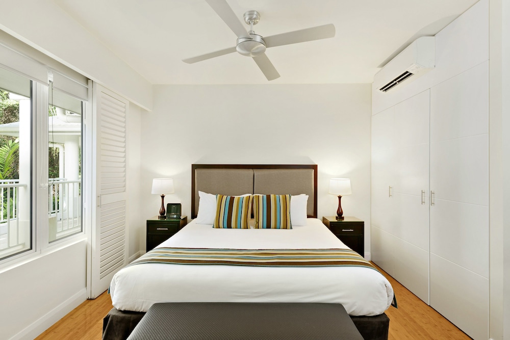 Peppers Beach Club & Spa Palm Cove 14/50