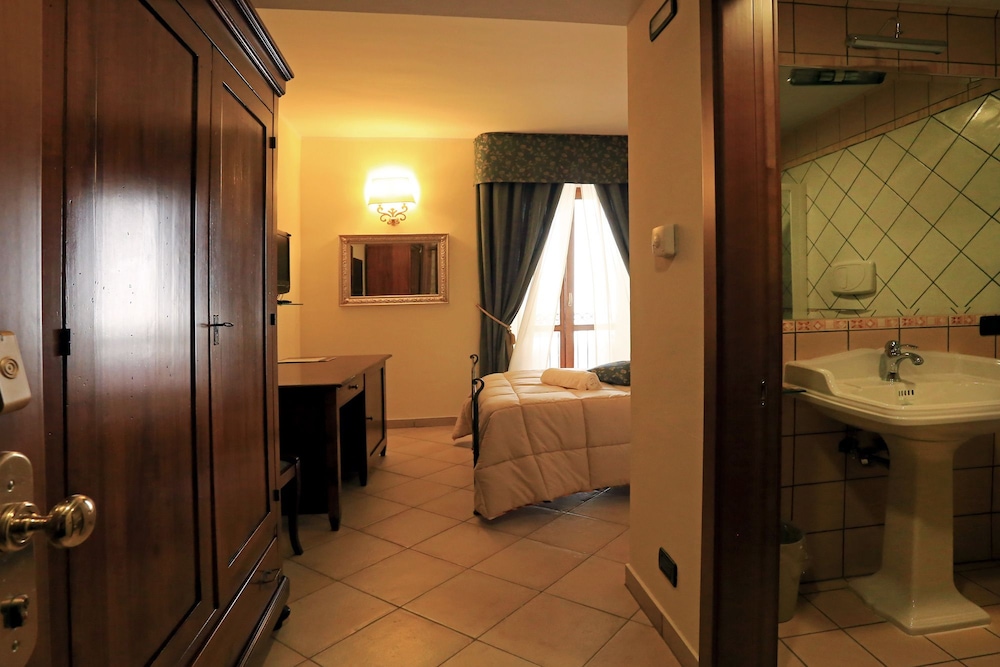 Hotel Centrale L Aquila 36/36