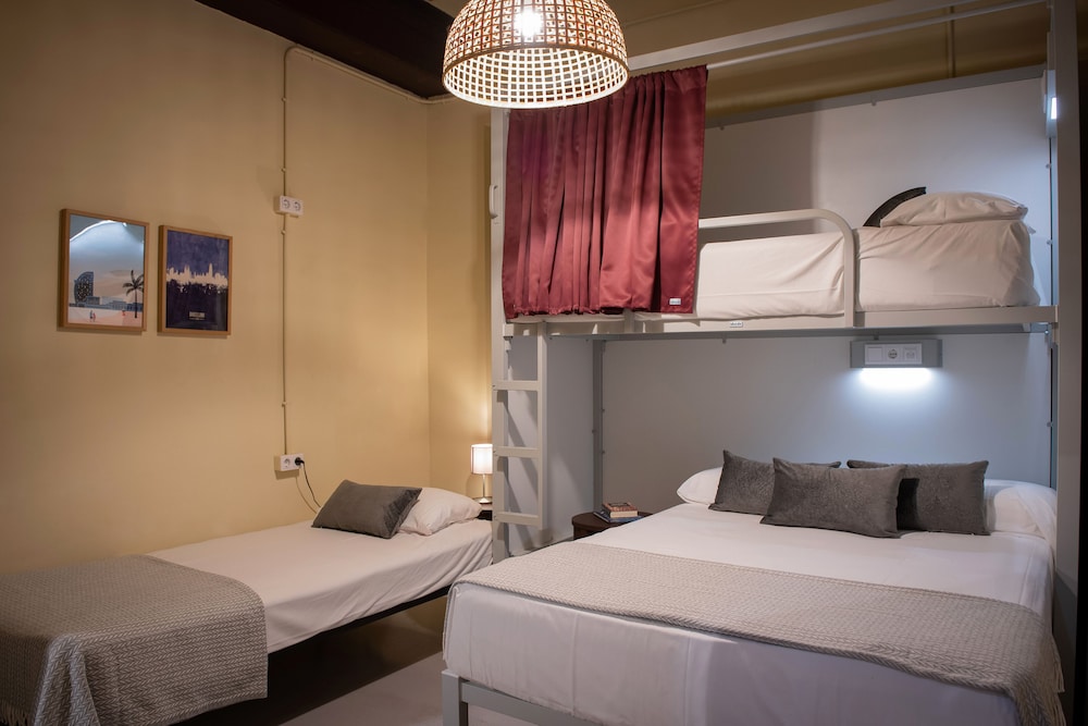 The Loft Hostel 12/47