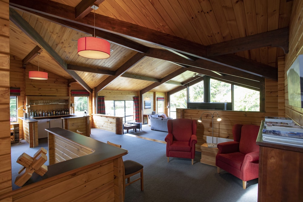 Westwood Lodge 24/40