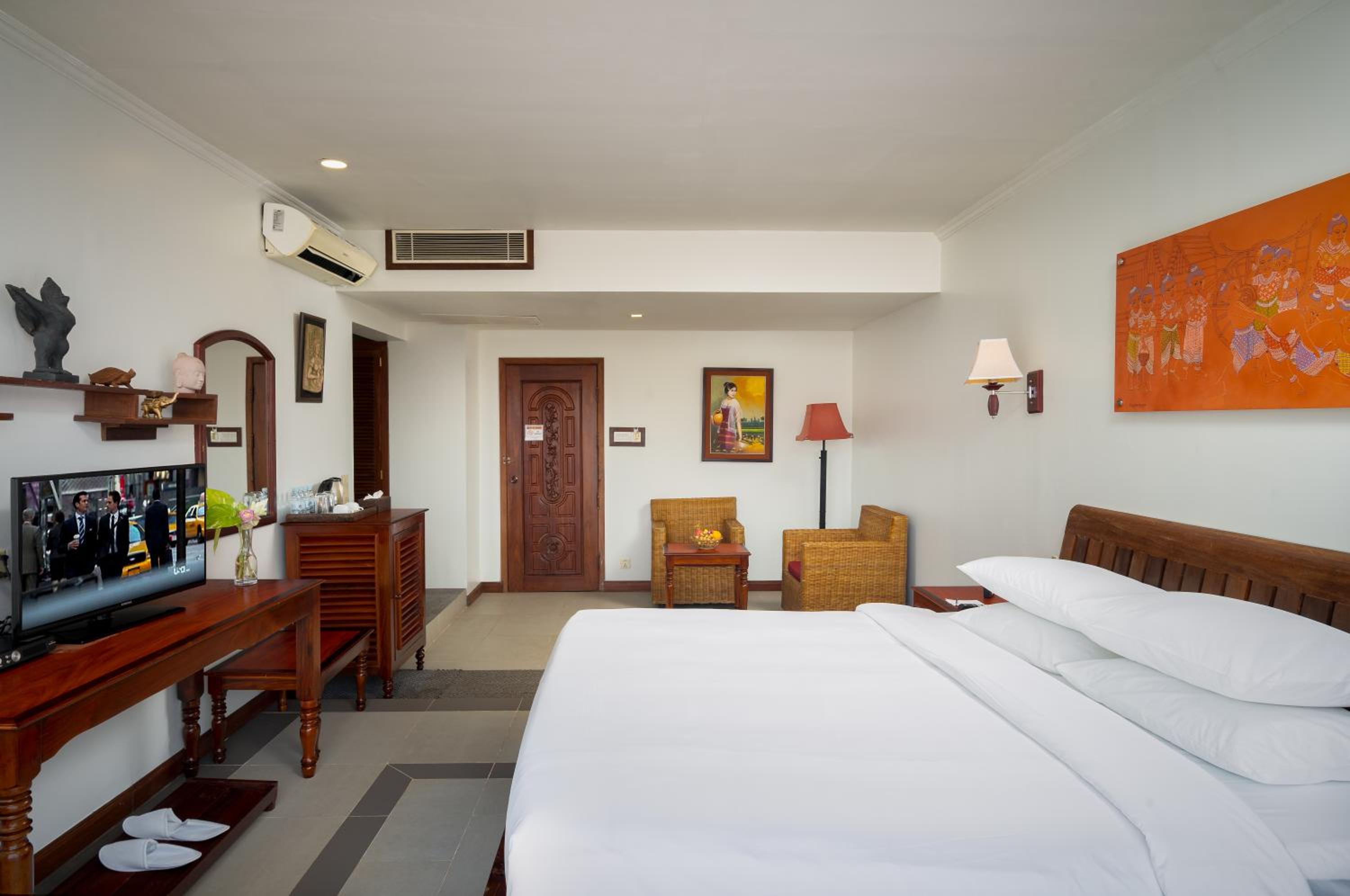 Cabana, Suite, Pool View, Balcony