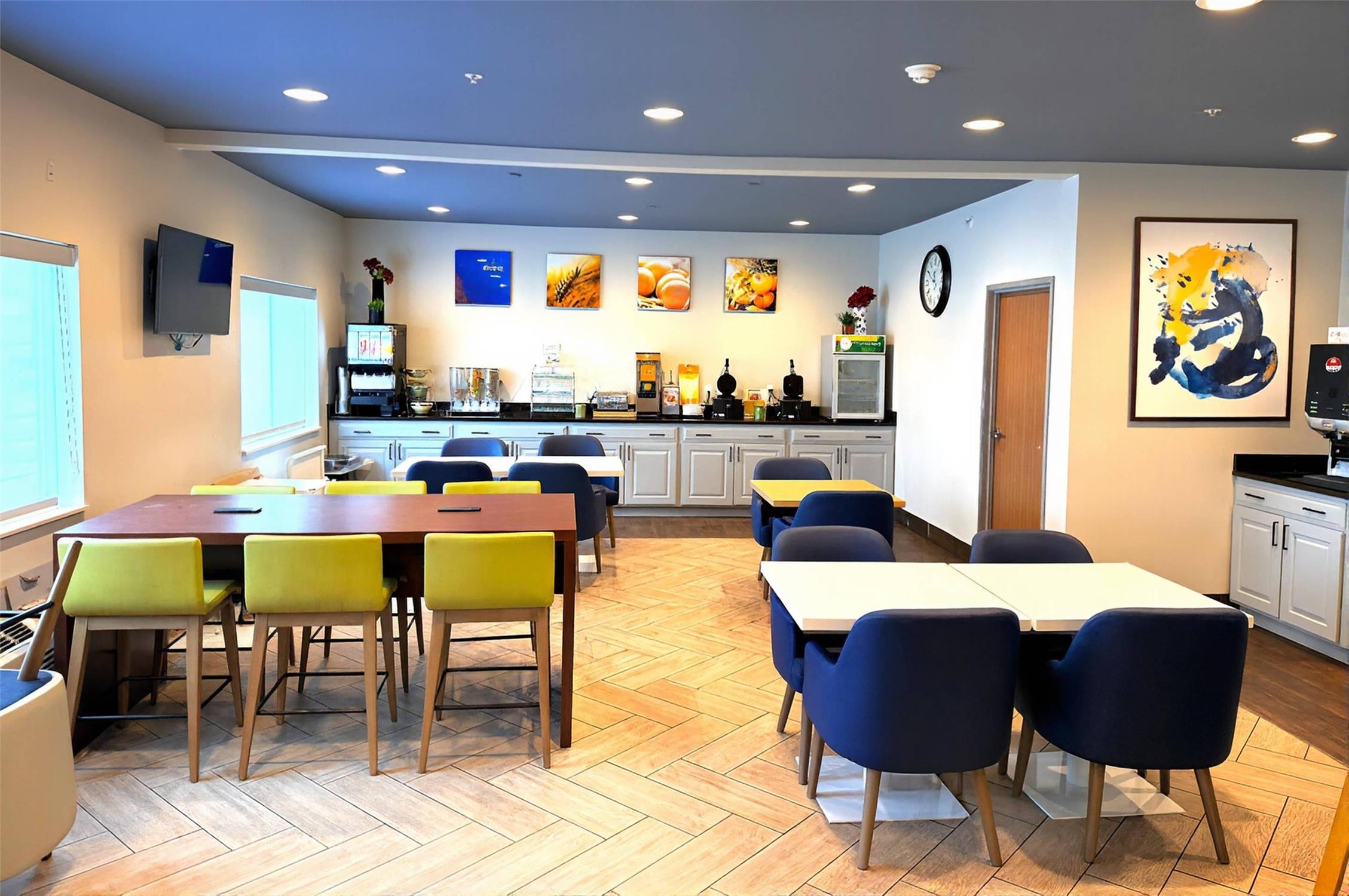 Comfort Inn & Suites Wisconsin Dells, WI 26/29