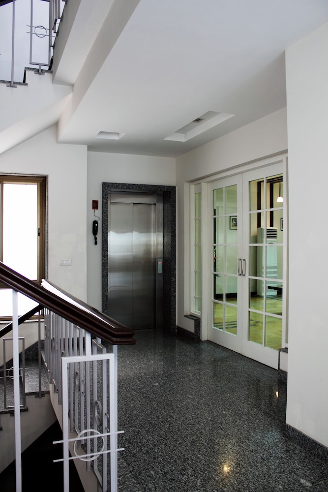 Stately Suites Mg Road 5/39