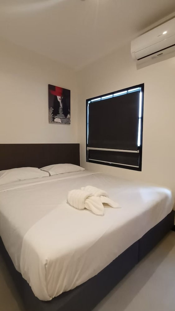 Jellybean the Blocks Hostel Sukhumvit 10 20/63
