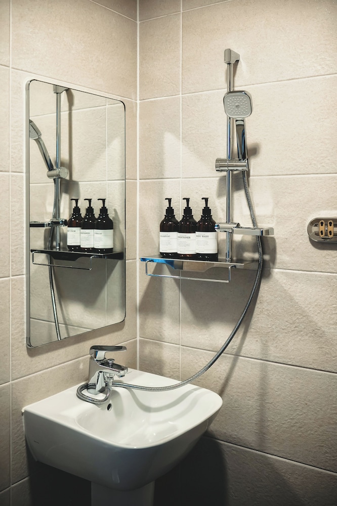 Hotel Iam - Hostel 49/50