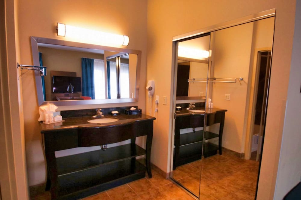 Hampton Inn & Suites Jacksonville - Beach Boulevard/Mayo Clinic Area 11/54