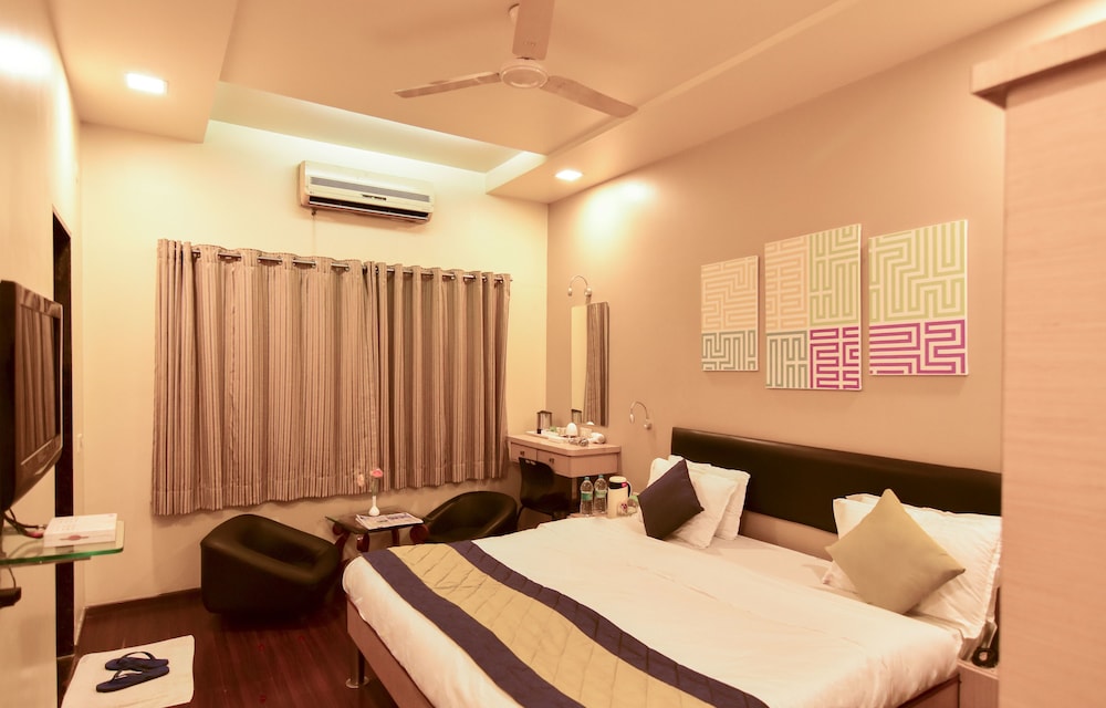 Hotel Sapna Executive 18/43