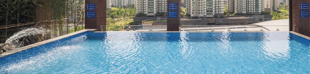 Park Marine Hotel 65/69