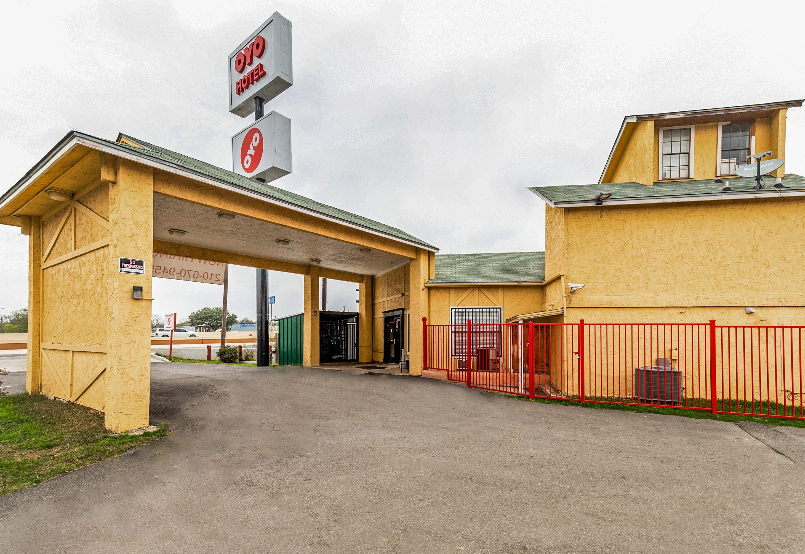 OYO Hotel San Antonio Lackland near Seaworld 33/34