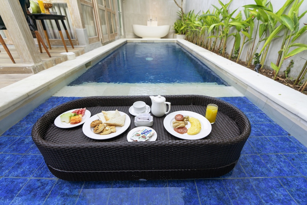 18 Suite Villa Loft Kuta 45/73