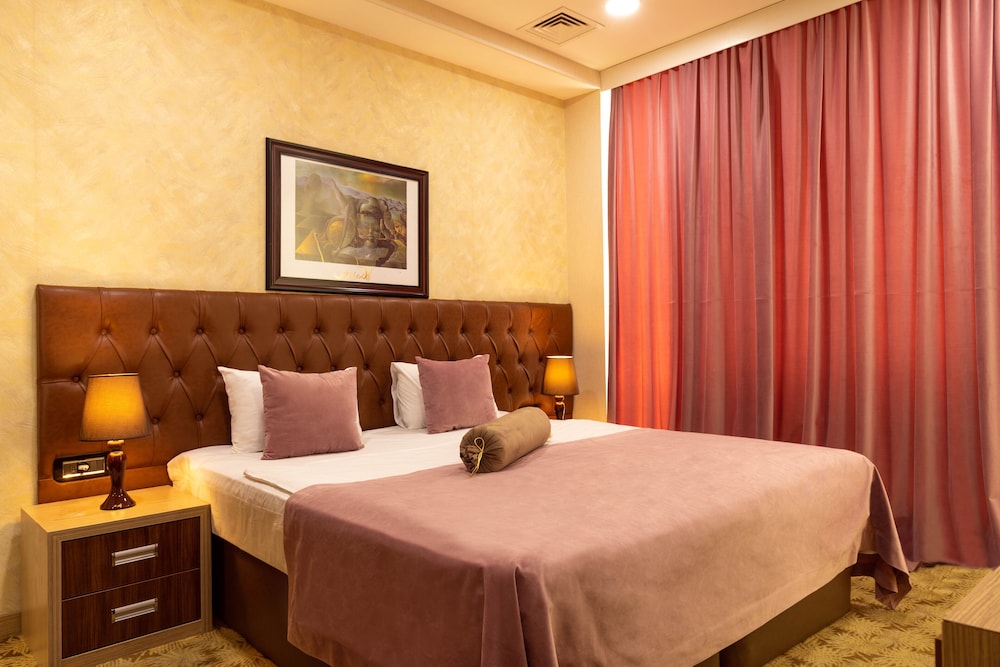 West Shine Hotel 14/48