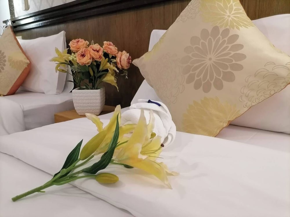 NJ PATONG HOTEL 31/53