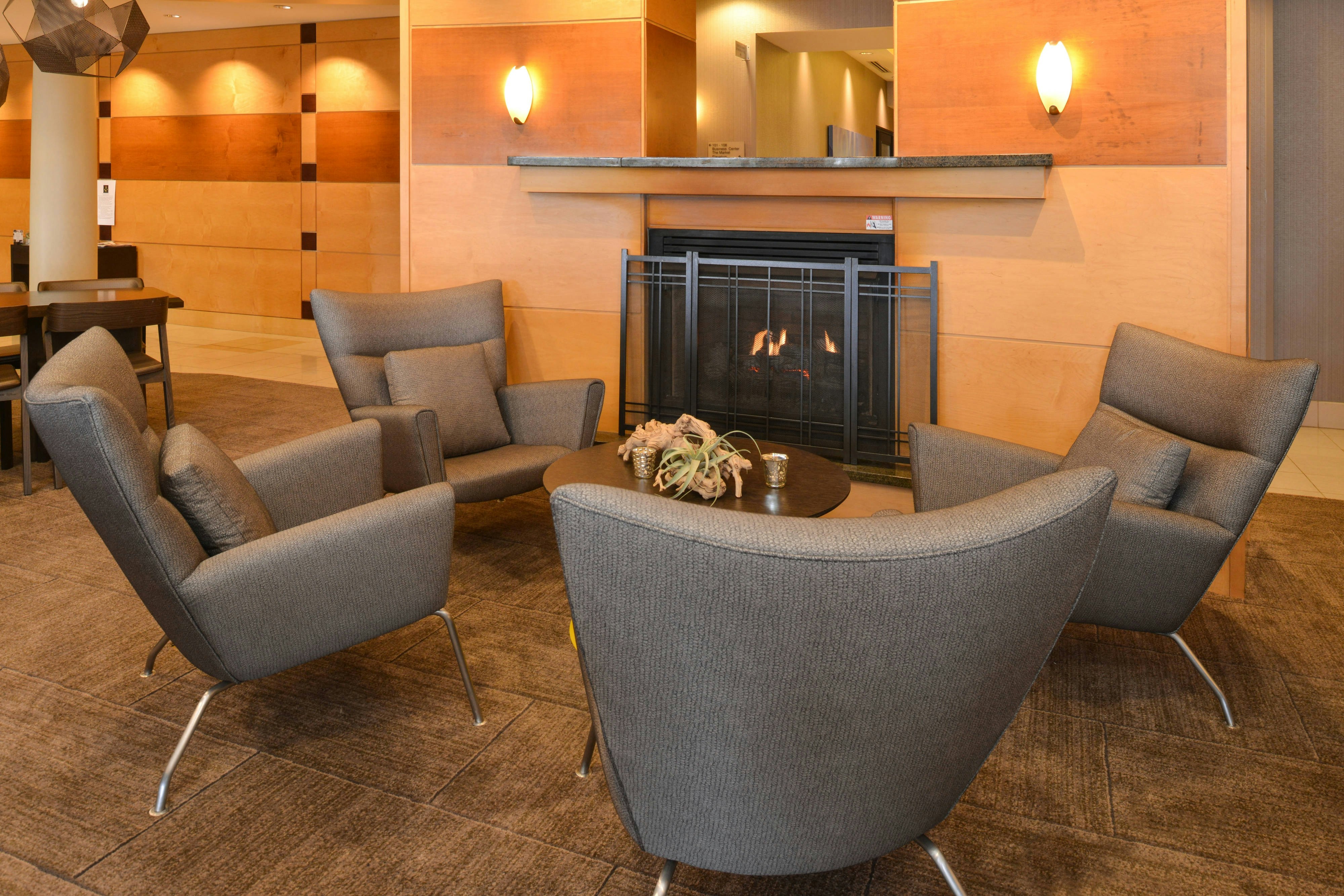 Springhill Suites Pittsburgh Mills 27/43