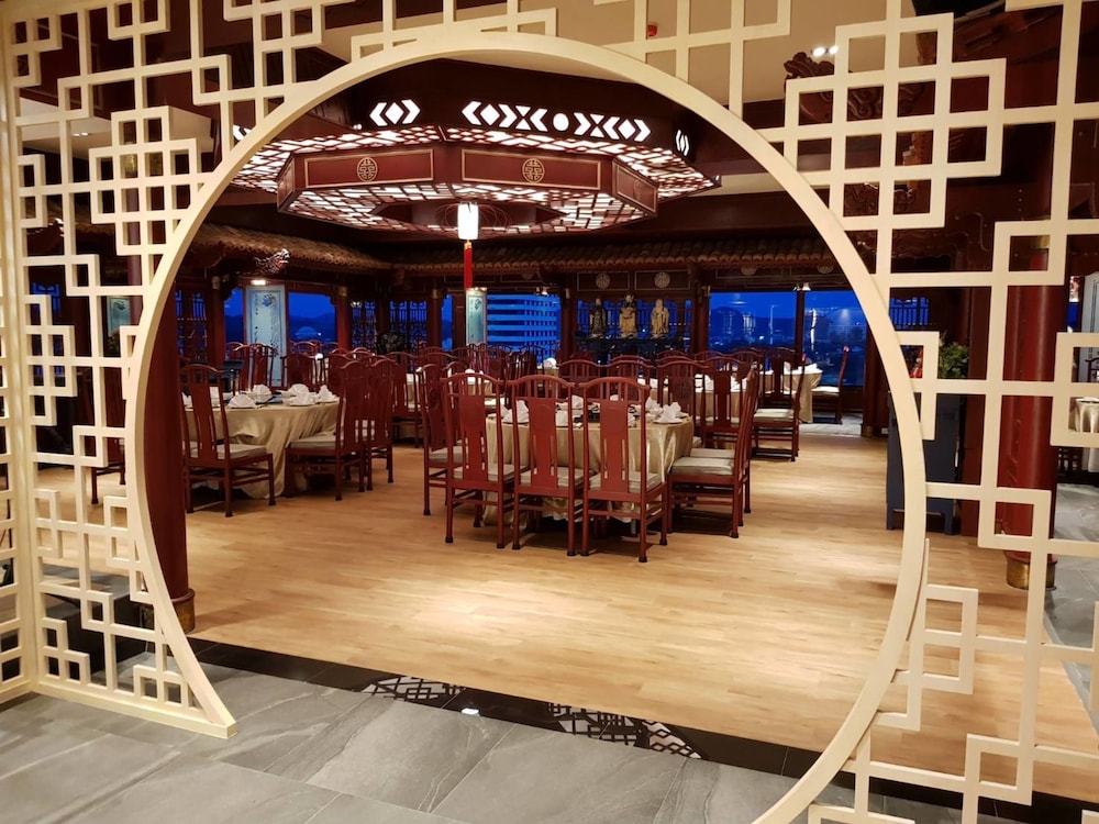 Pearl Hotel Phuket 56/64