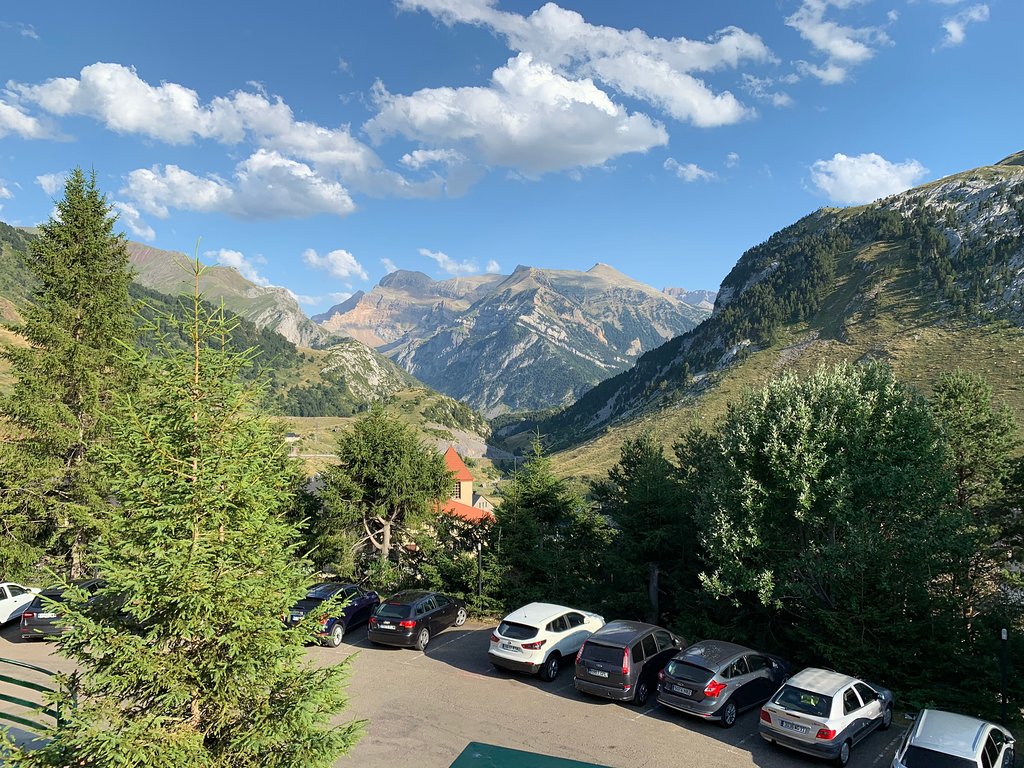 Hotel Candanchu 46/58