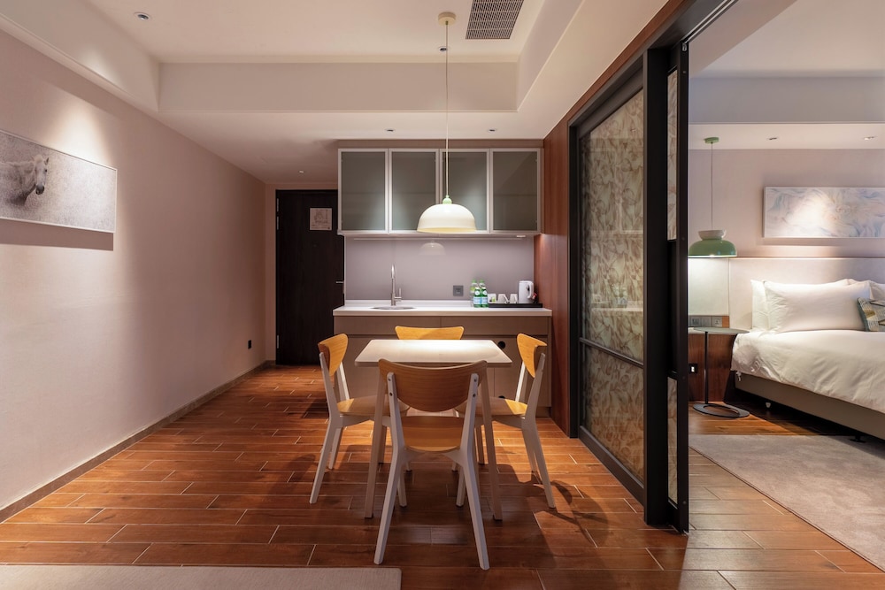 Kilin Hotel JiaoXi 79/95