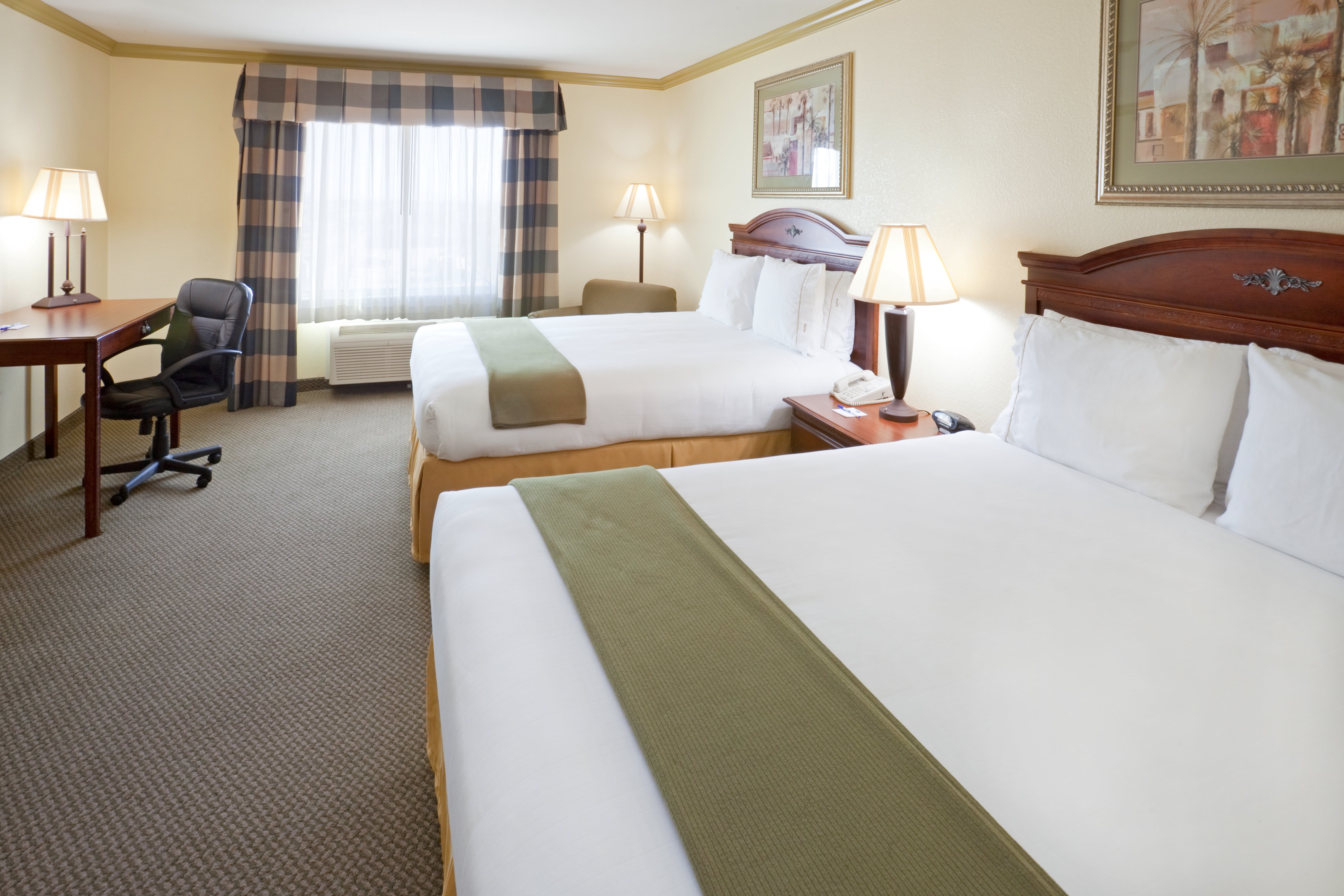 Holiday Inn Express Hotel Suites Lake Worth Nw Loop 820 7/16