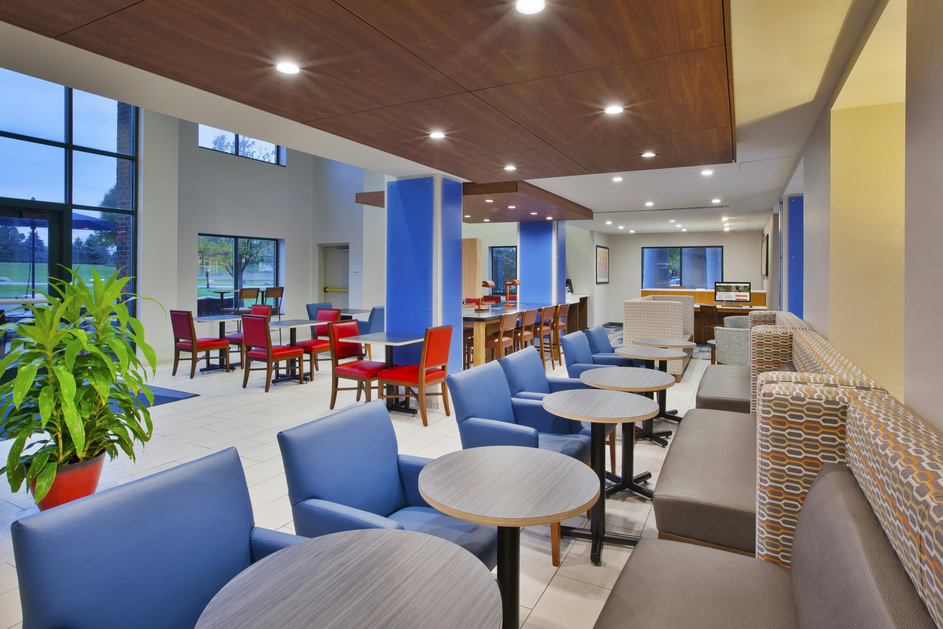 Holiday Inn Express & Suites Rochester-Victor, an IHG Hotel 27/33