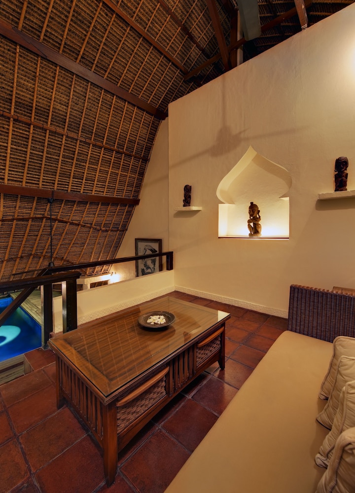 Impiana Private Villas Seminyak Hotel 29/44