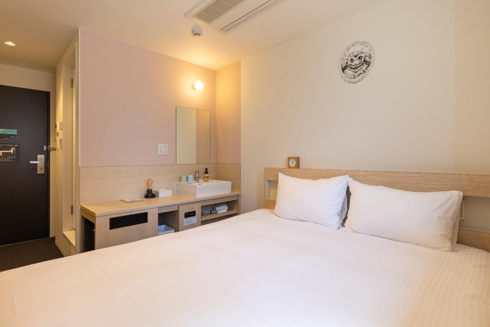 Compact, Standard, Twin Beds