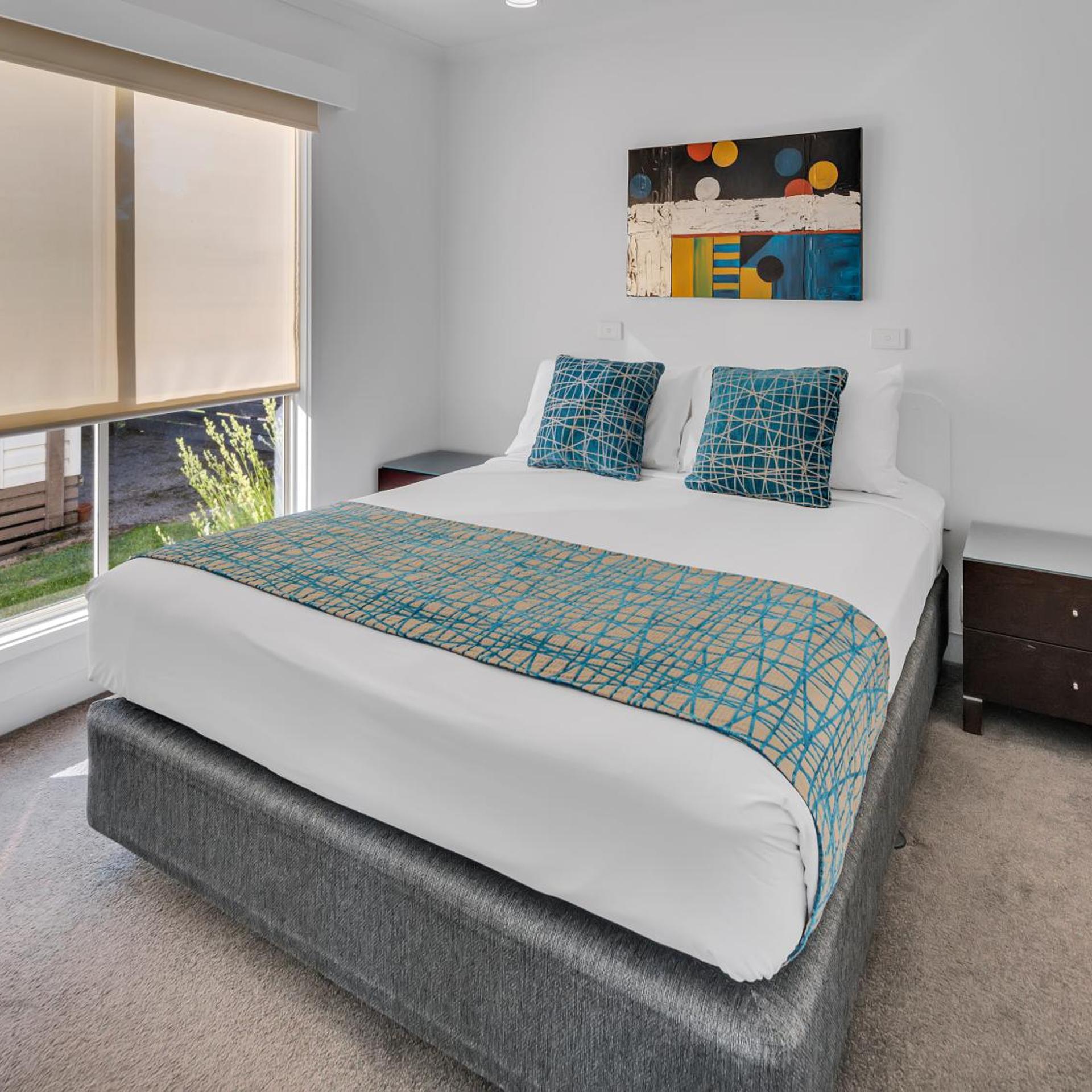 2 Bedrooms, Cliff, Cabin, 2 Queen Beds