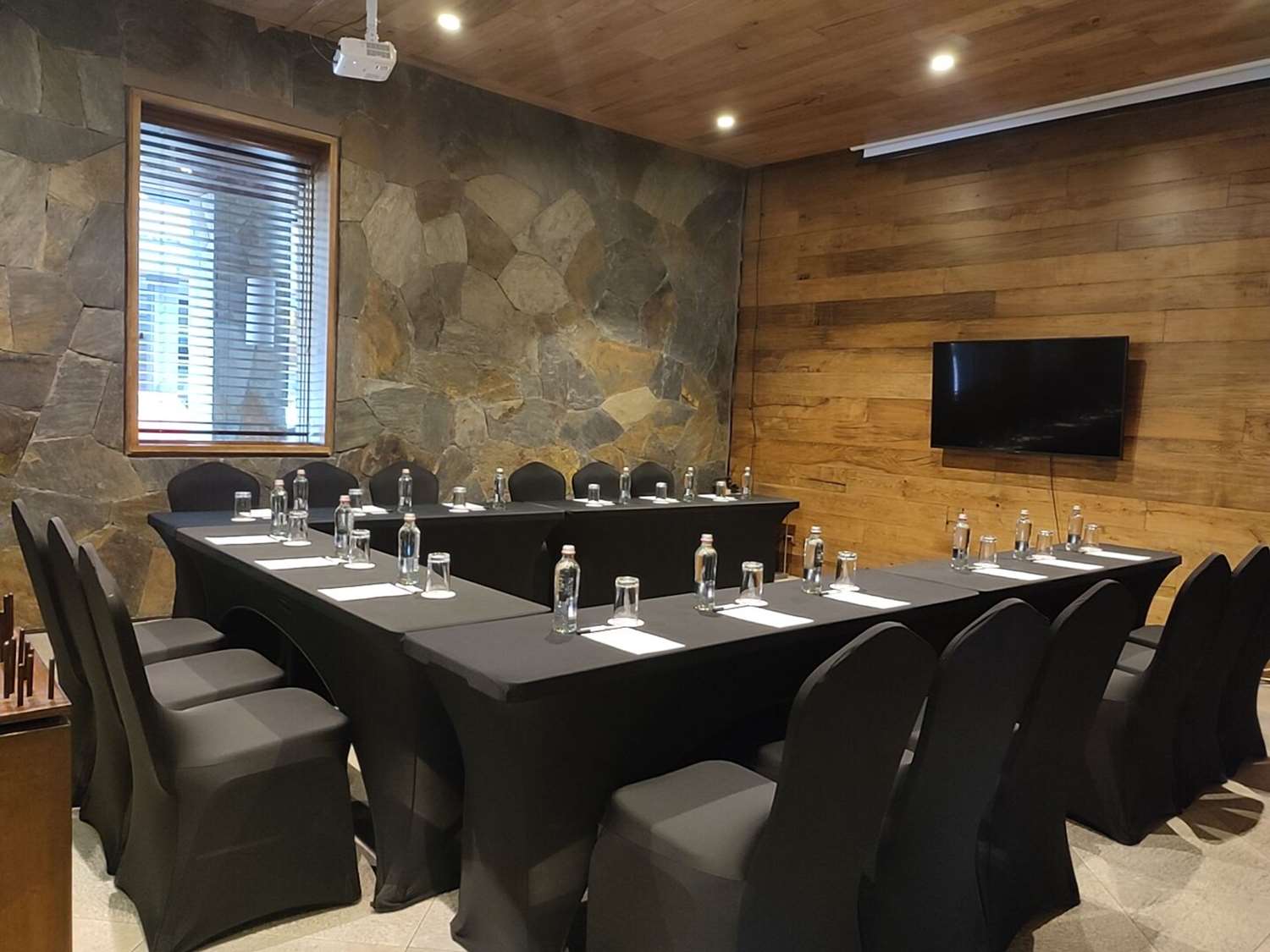Radisson Hotel Puerto Varas 44/47