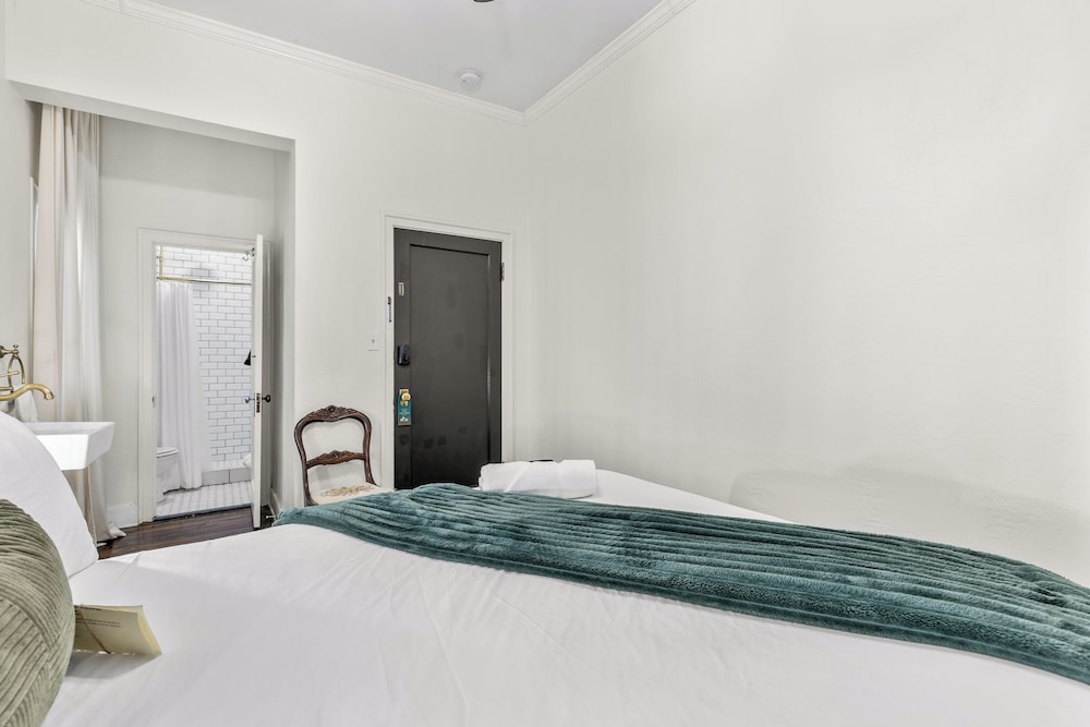 Grand Canyon Hotel 37/58
