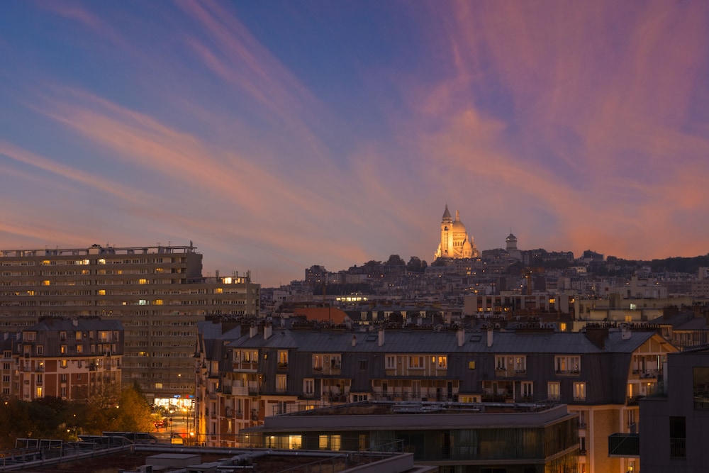The Originals Boutique, Hotel Maison Montmartre Paris Les Puces 40/48
