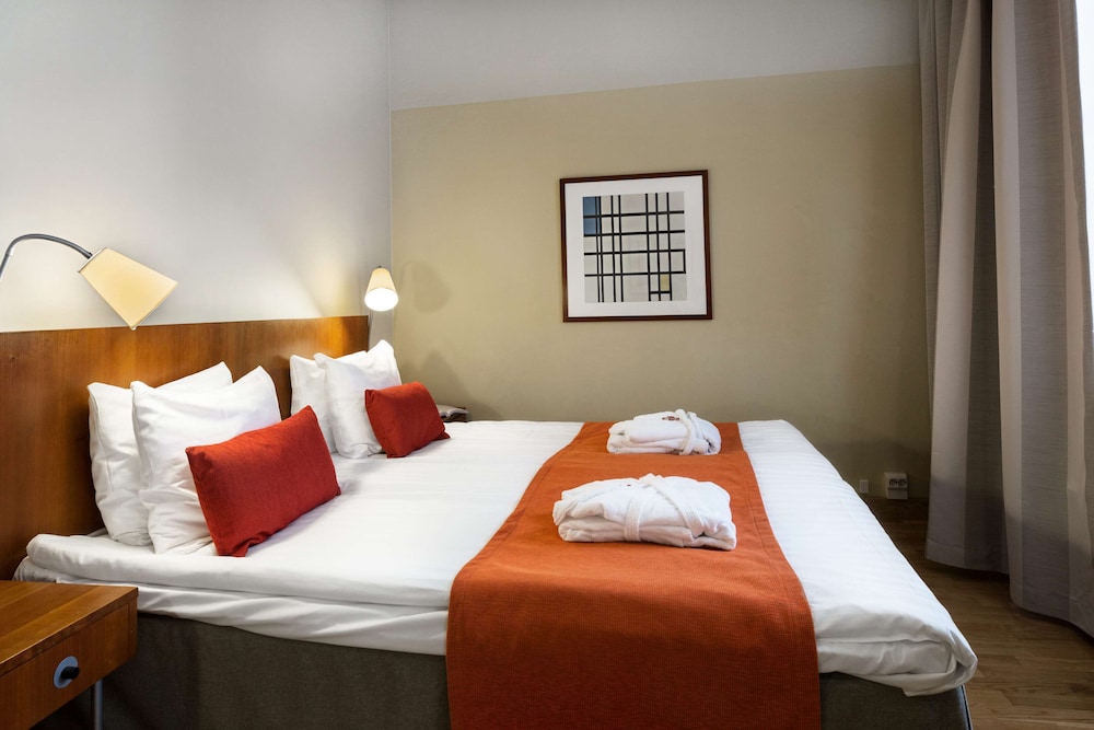 Superior, King Bed, Balcony