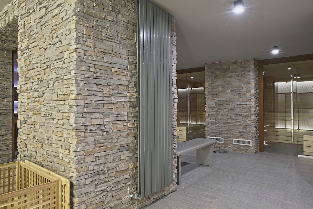 HOTEL & SPA WULFENIA 33/66