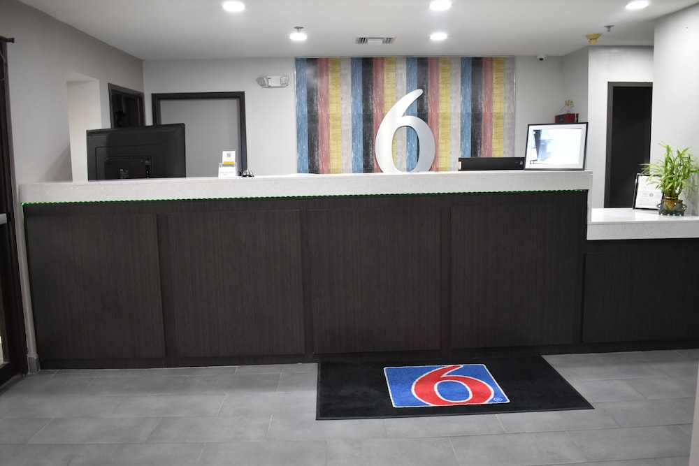 Motel6 Brenham, TX 11/67